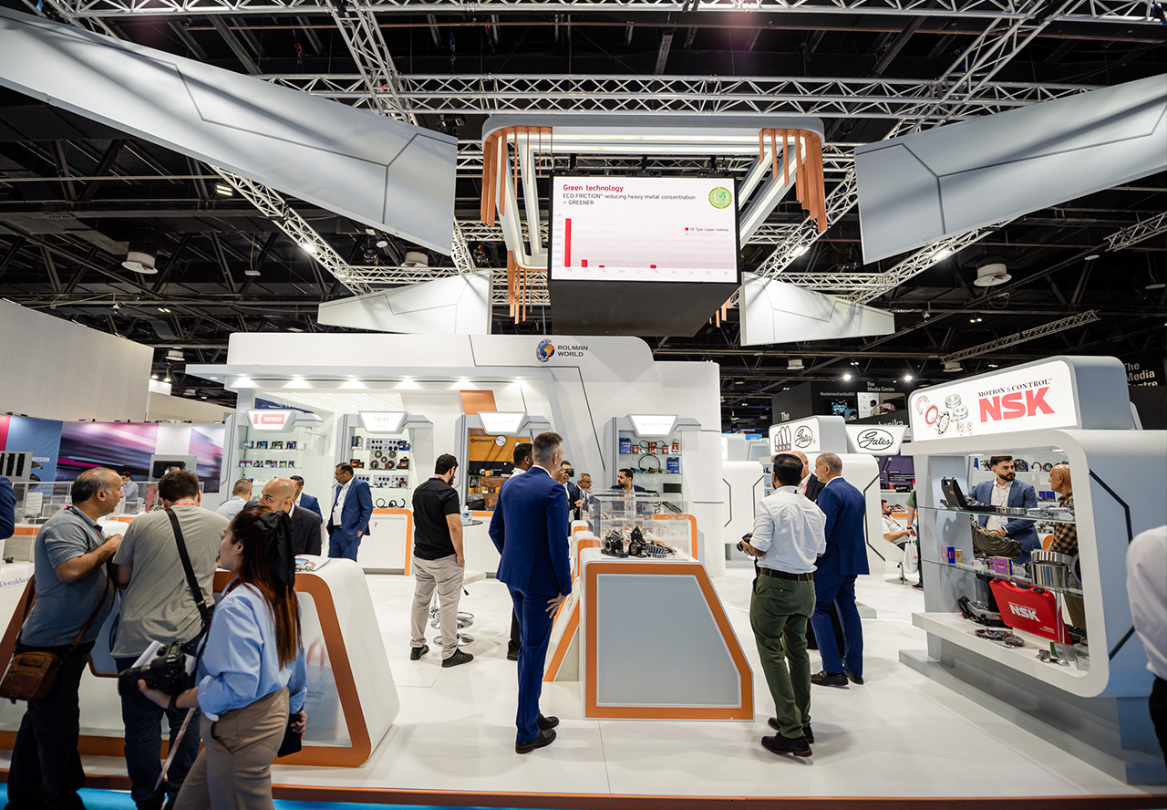 Automechanika Dubai - Visitors and Exhibitors at the show